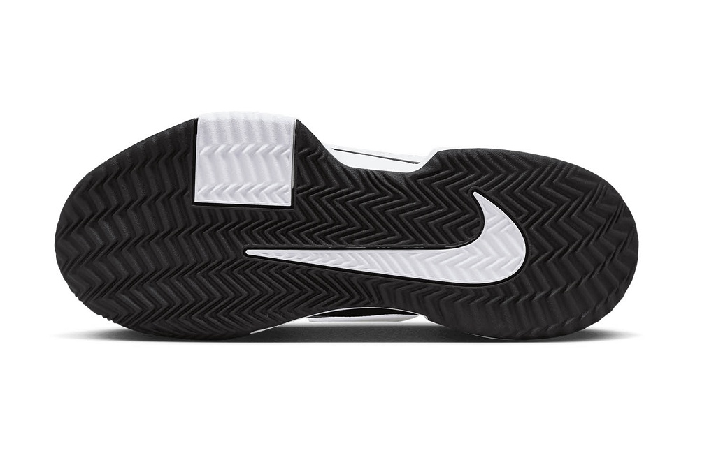 Теннисные кроссовки женские Nike Air Zoom GP Challenge Pro CLY (грунт)