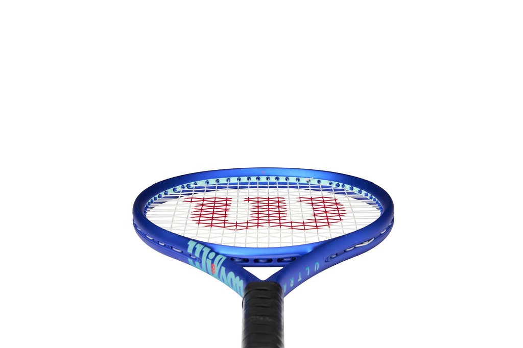 Детская теннисная ракетка Wilson Ultra 26 v5.0 (100", 245 гр, бал. 32 см)