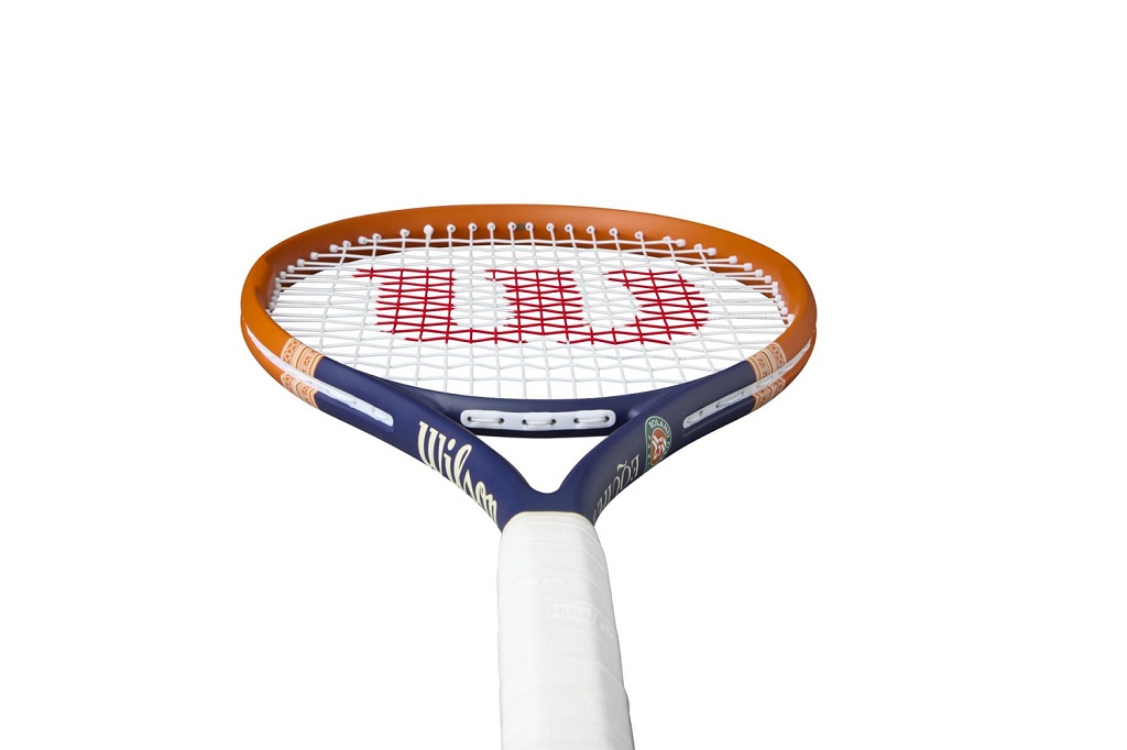 Теннисная ракетка Wilson Roland Garros Equipe HP 2026 (100", 286 гр, бал. 33 см)