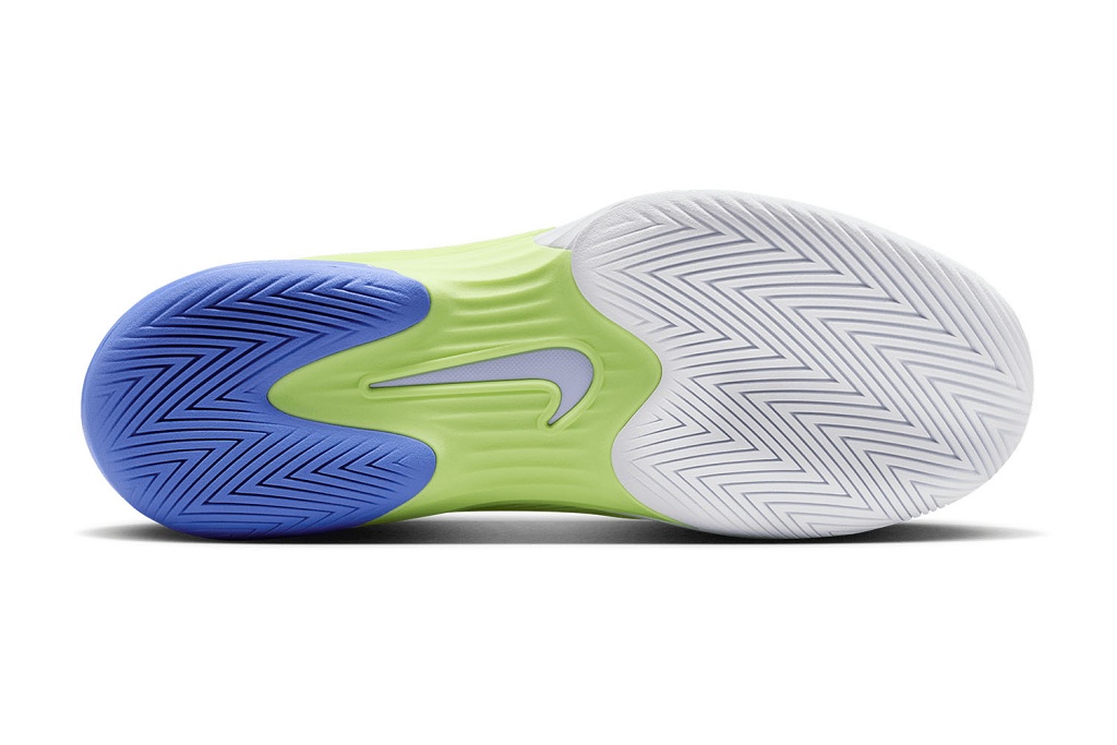 Теннисные кроссовки женские Nike Air Zoom Vapor 12 HC