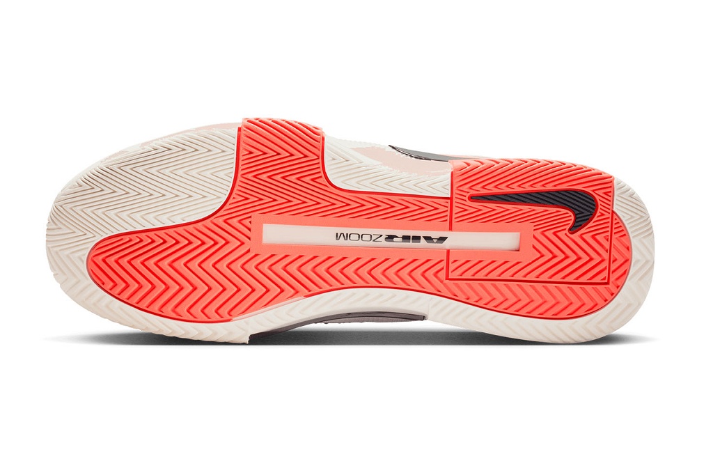 Теннисные кроссовки мужские Nike Zoom GP Challenge 1.5 HC PRM