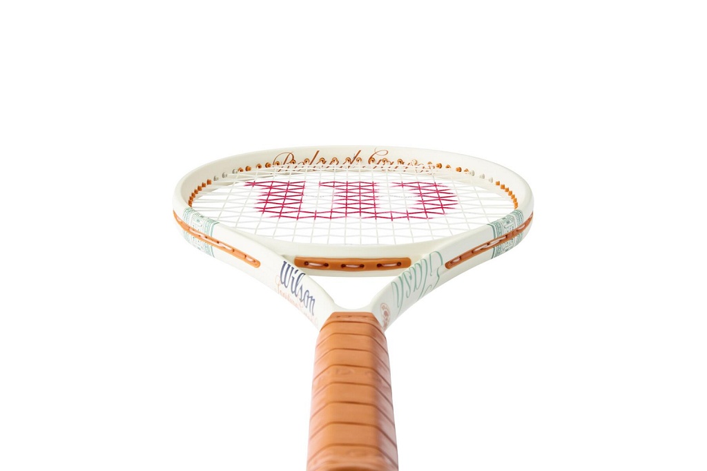 Теннисная ракетка Wilson Clash 100L v3.0 RG 2026 (100", 280 гр., бал. 315 мм)