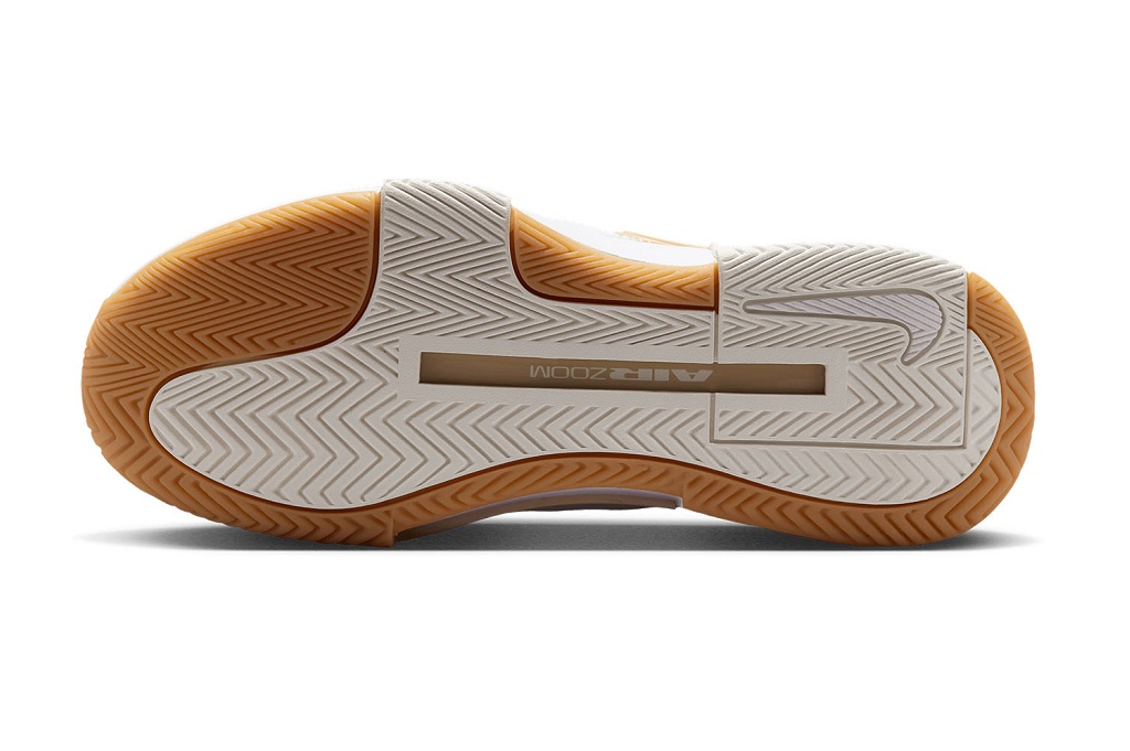 Теннисные кроссовки женские Nike Air Zoom GP Challenge 1.5 HC