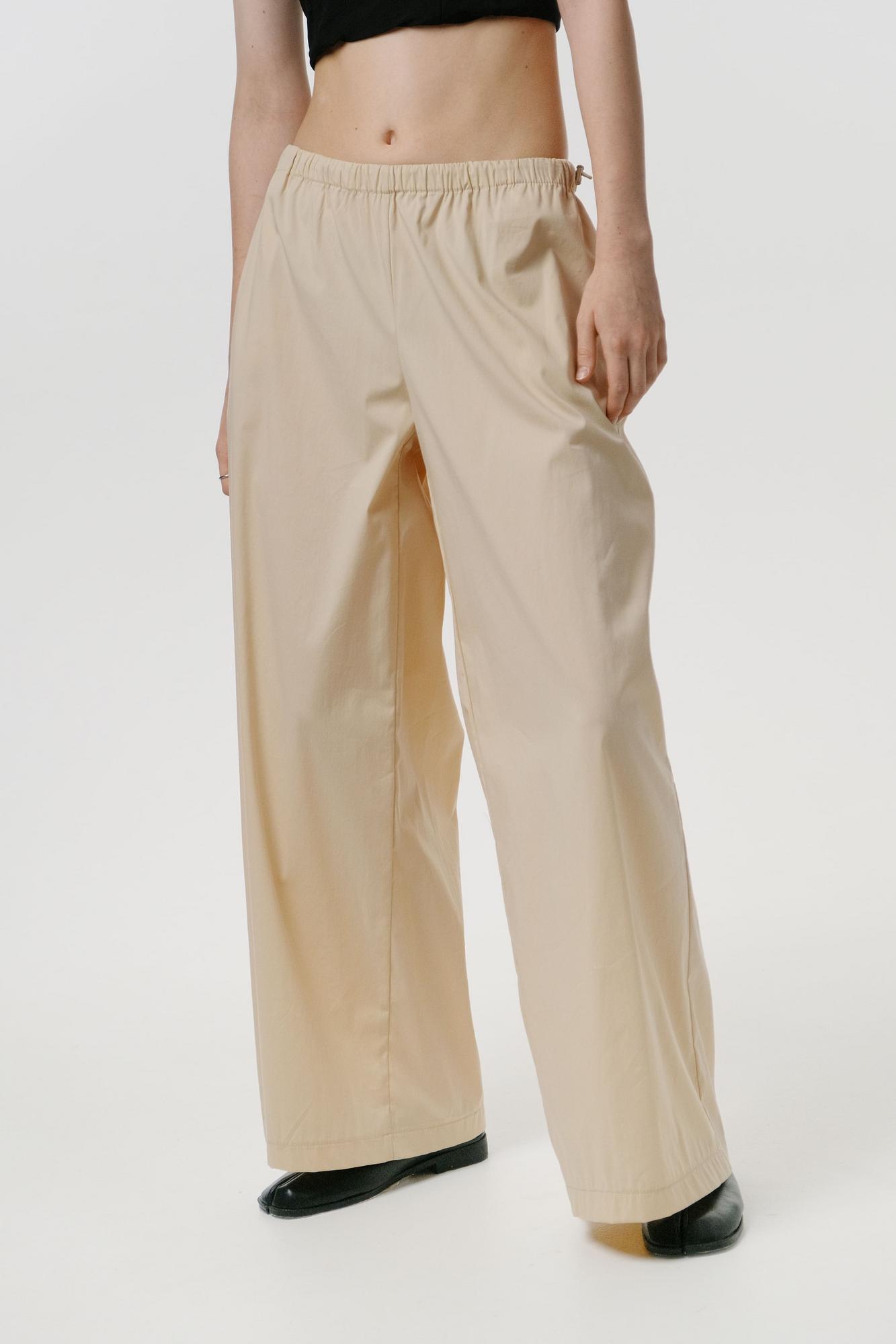 Брюки из хлопка с затяжками на поясе