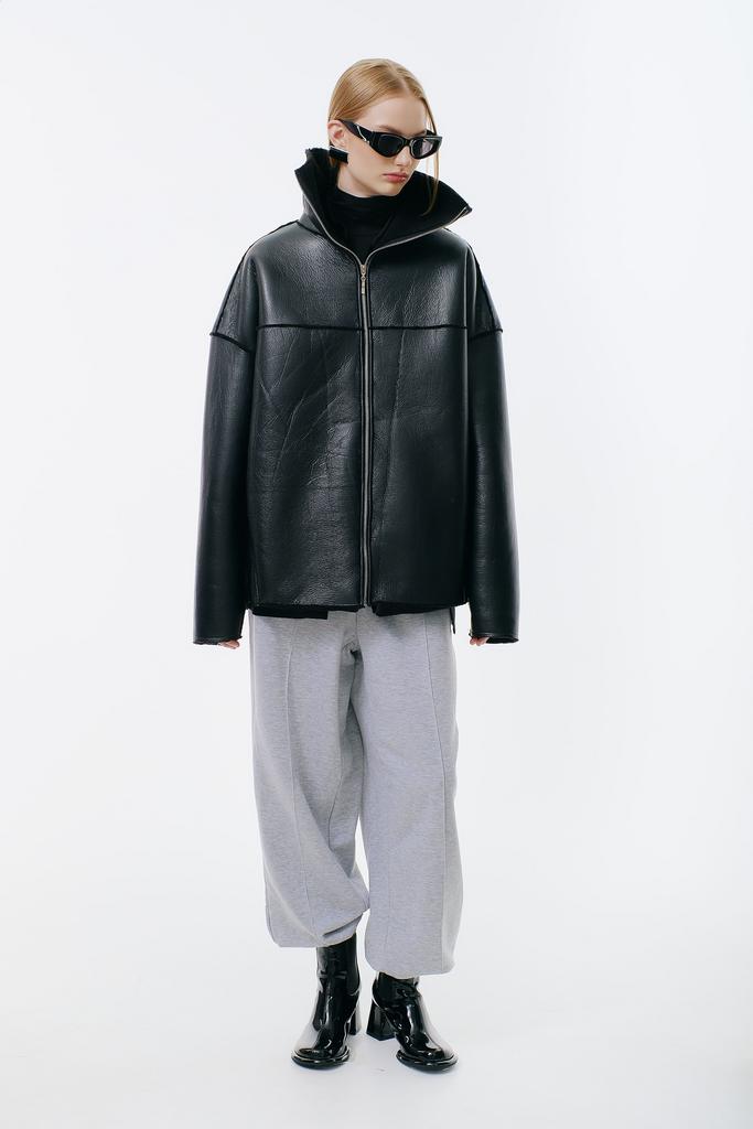 Дубленка объемного кроя из экомеха