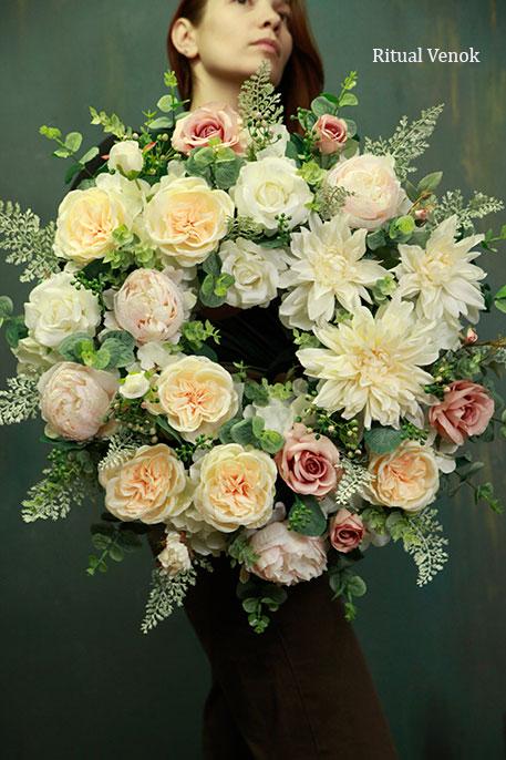 Искусственный  венок "Анора" диаметр 55 см