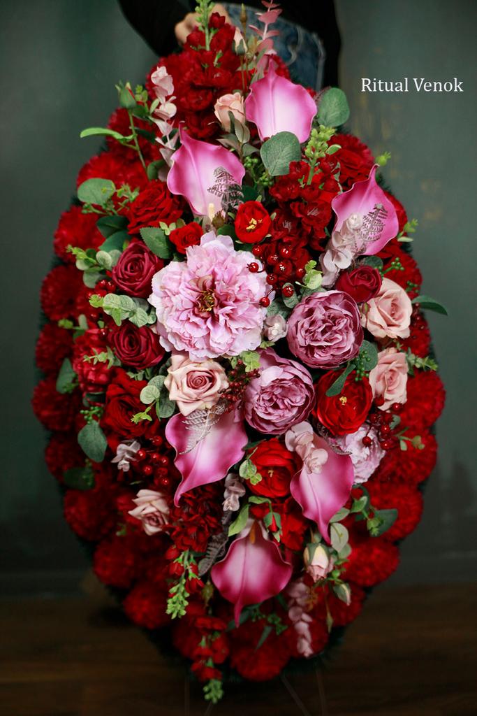 Искусственный траурный венок Premium " Пальмира" высота 105см\ ширина 60см