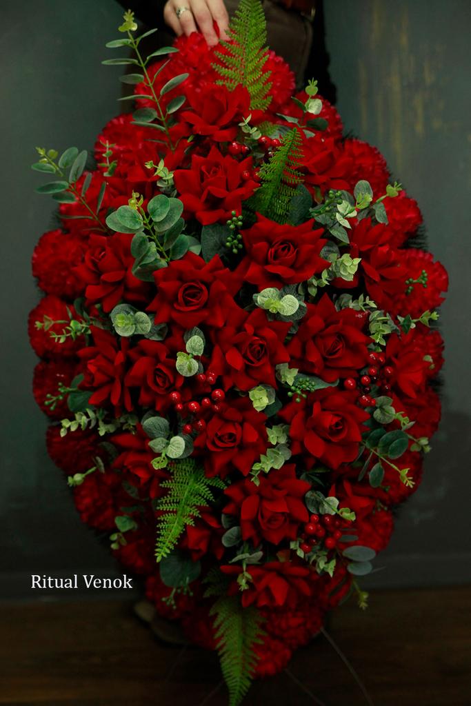 Траурный венок  "Аврора" , высота 90см