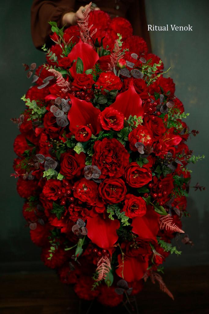 Траурный венок Premium из искусственных цветов " Руан" высота 105см \ ширина 60см