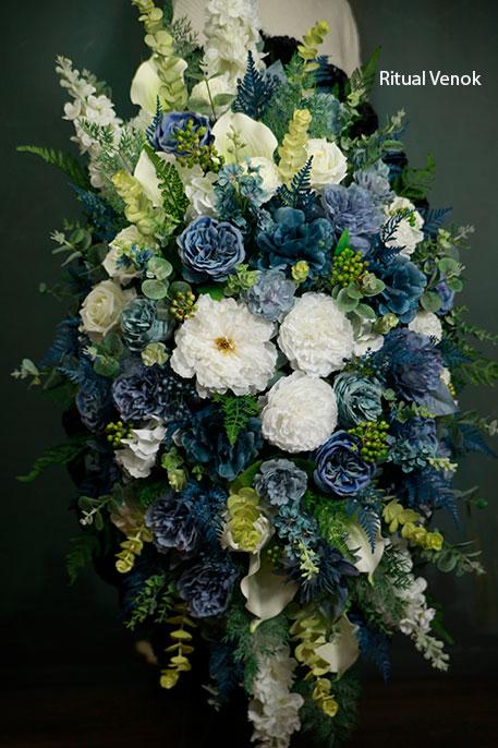 Траурный венок Premium из искусственных цветов " Арно" высота 120 см\ширина 60см