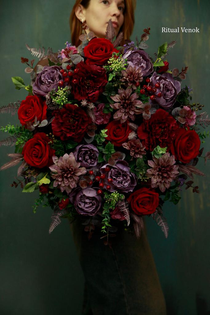 Искусственный траурный венок Premium "Дельфиниум" диаметр 55 см