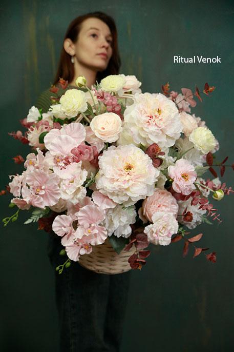 Композиция в корзине "Амели" высота 55 см\ ширина 60см