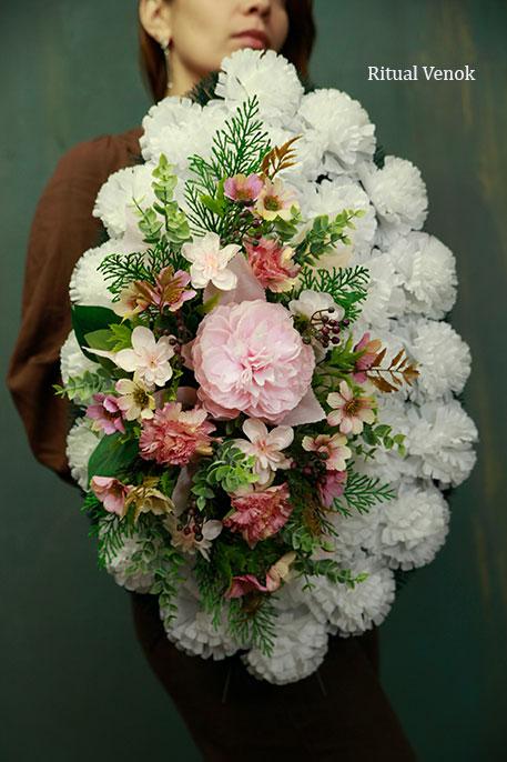 Траурный венок из искусственных цветов "Альбион" высота 60см