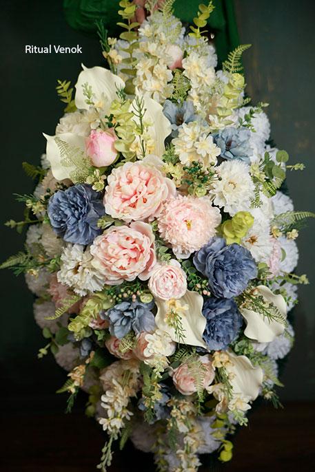 Искусственный траурный венок Premium" Виола" высота 105см\ширина 60см