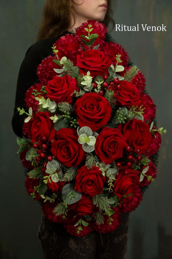 Искусственный венок "Вольха" высота 60см