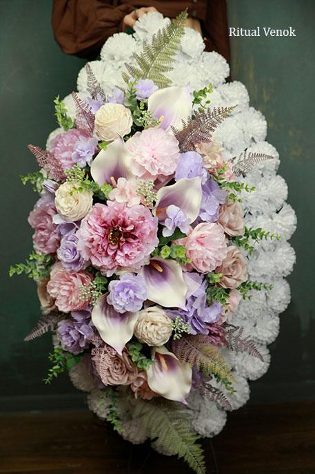 Искусственный венок "Сирена" высота 105см