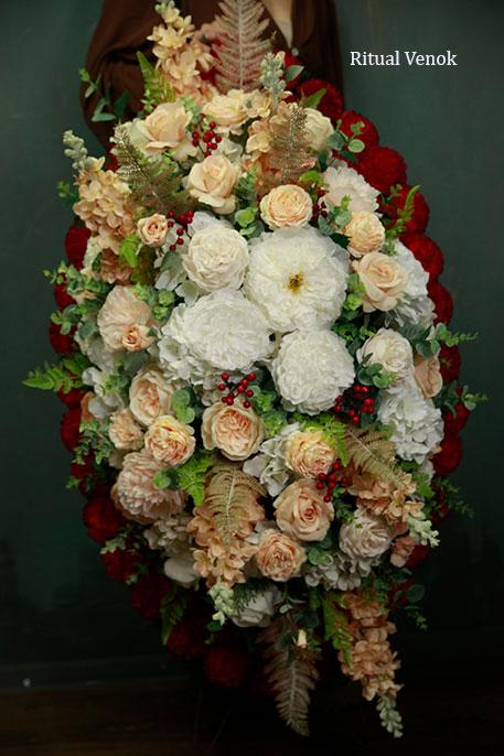 Траурный венок Premium из искусственных цветов " Афина " высота 120 см\ширина 60см