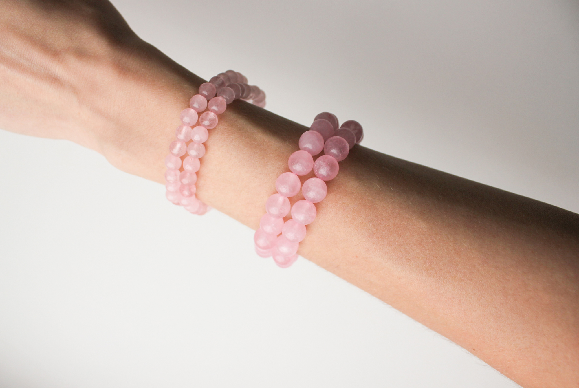 Браслет из розового кварца