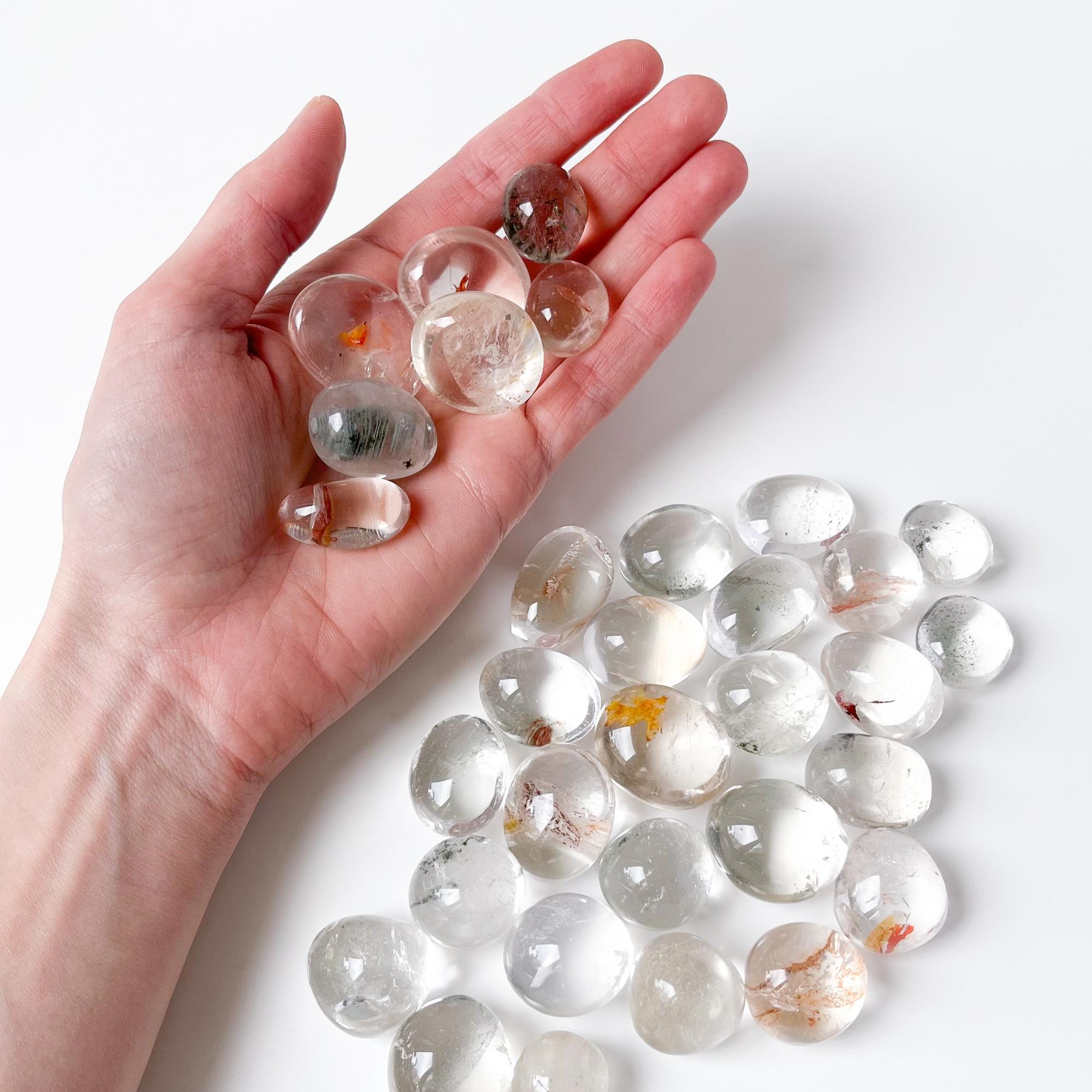 Горный хрусталь с включениями - галтовка