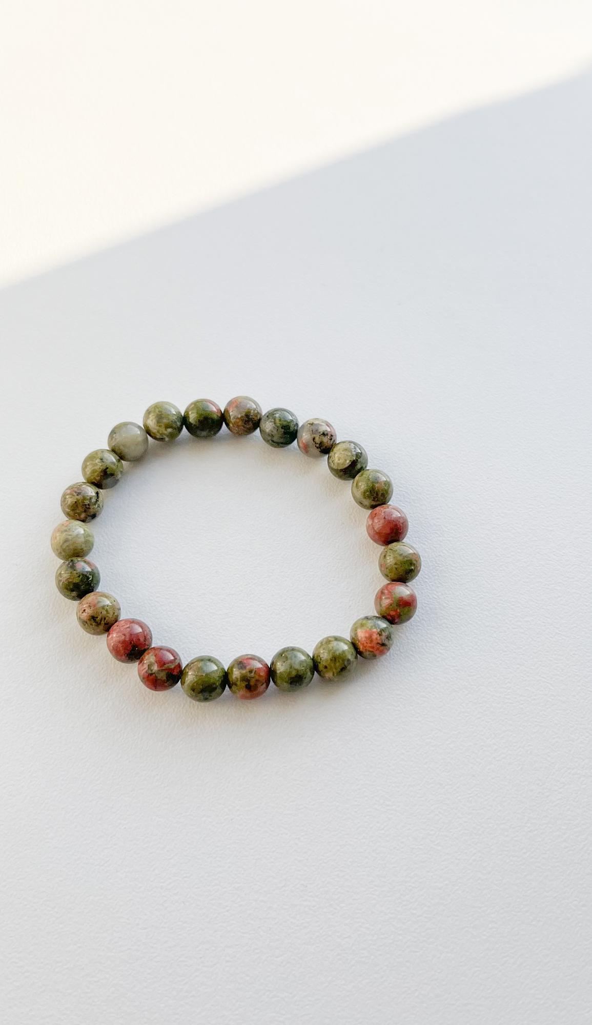 Браслет из унакита