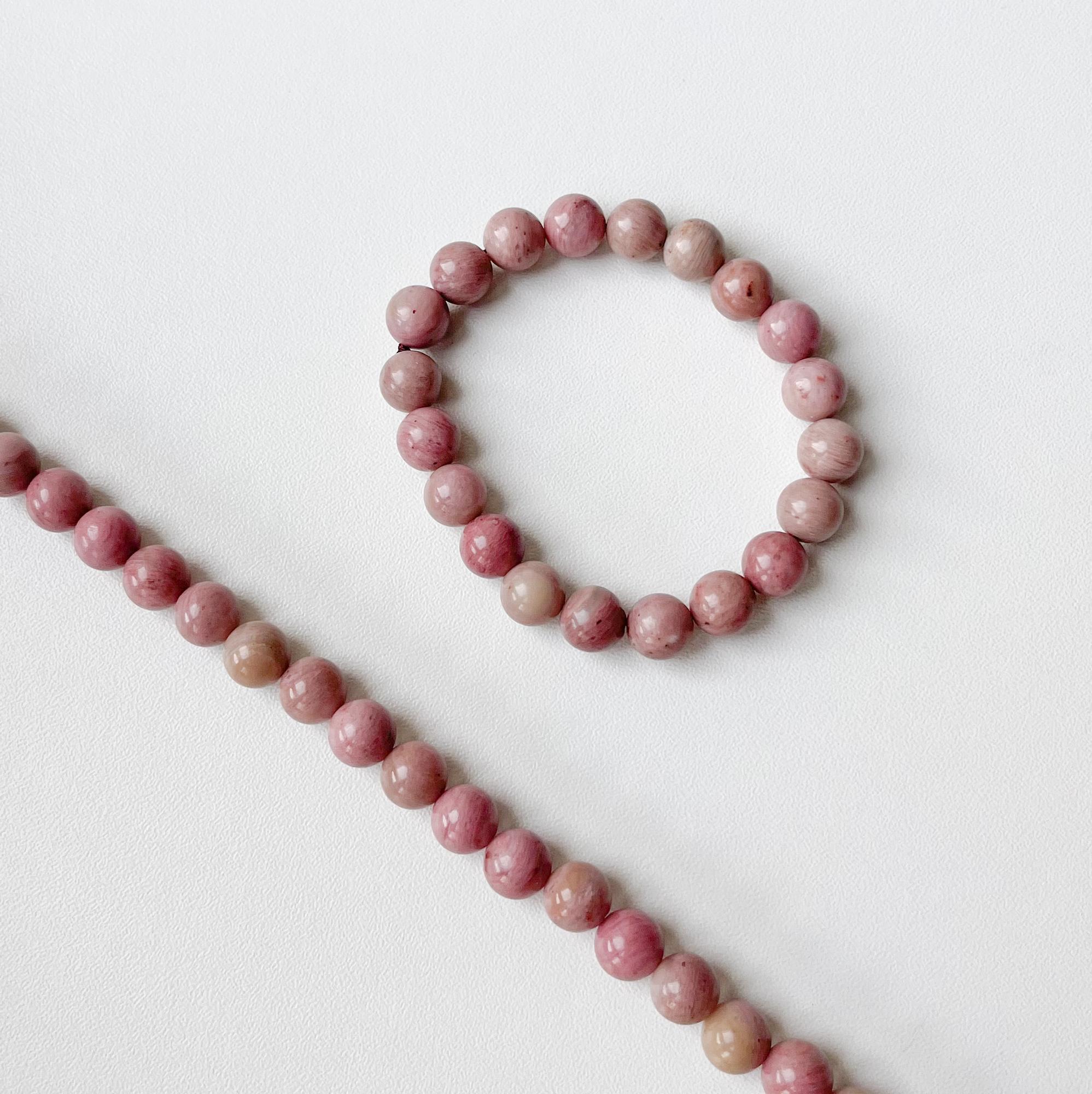 Браслет из родонита