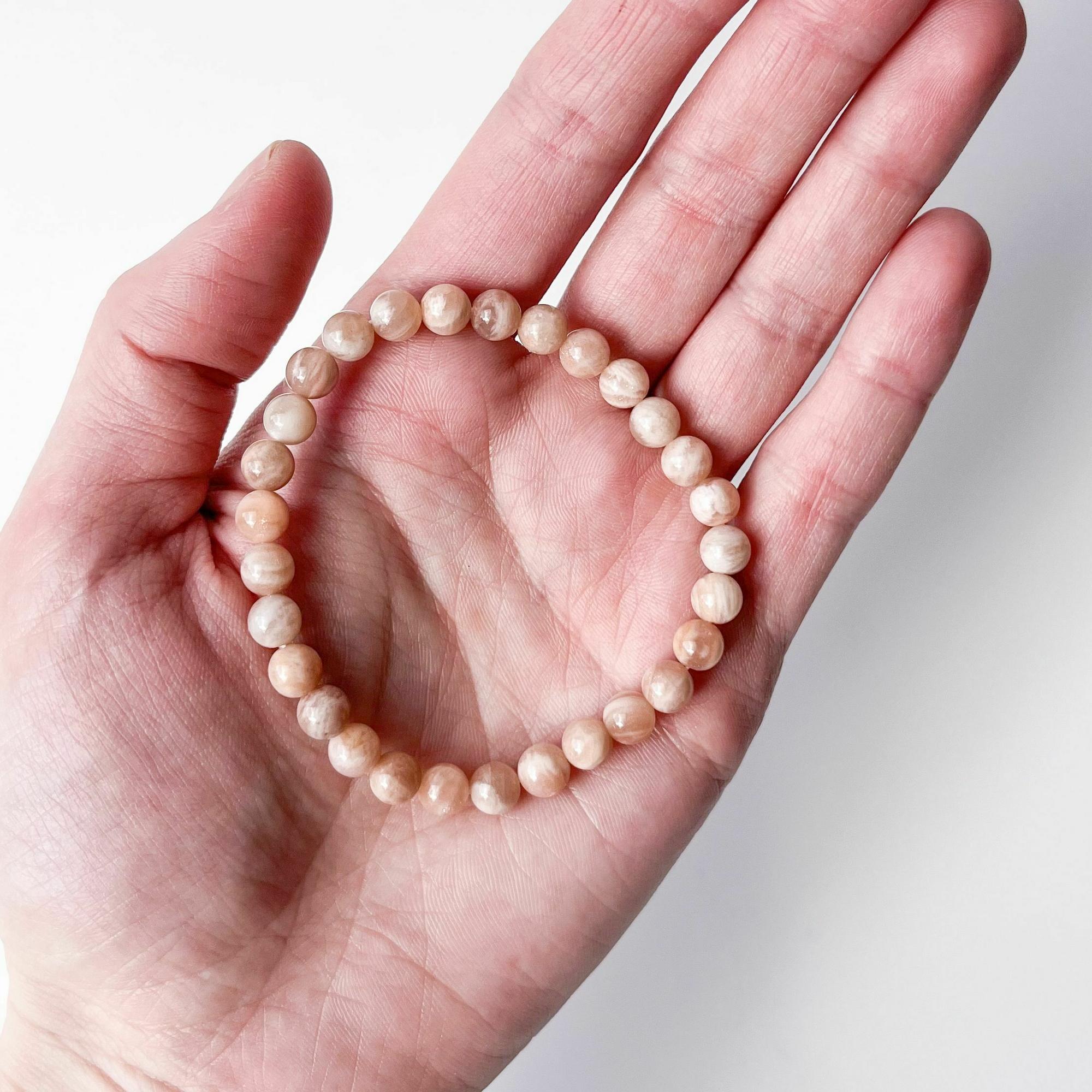 Браслет из солнечного камня