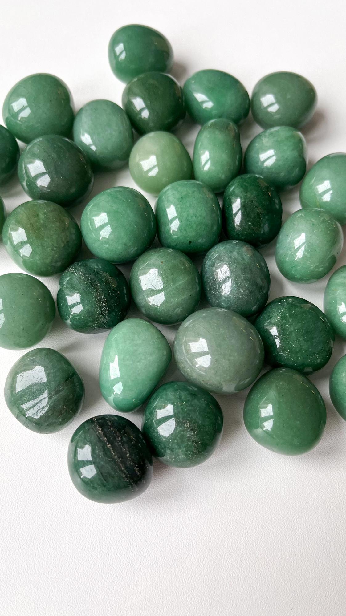 Зелёный авантюрин - галтовка