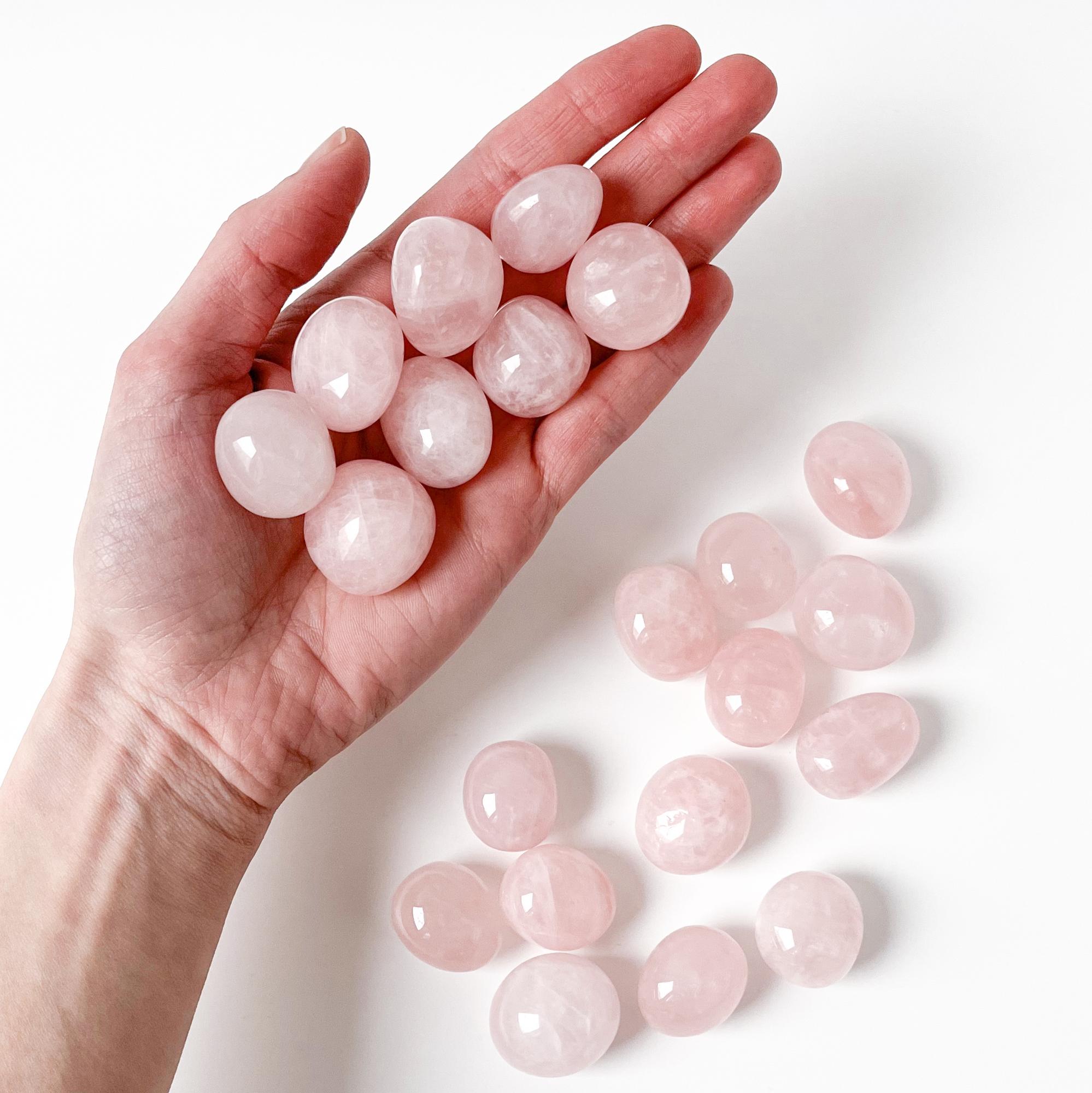 Розовый кварц - галтовка