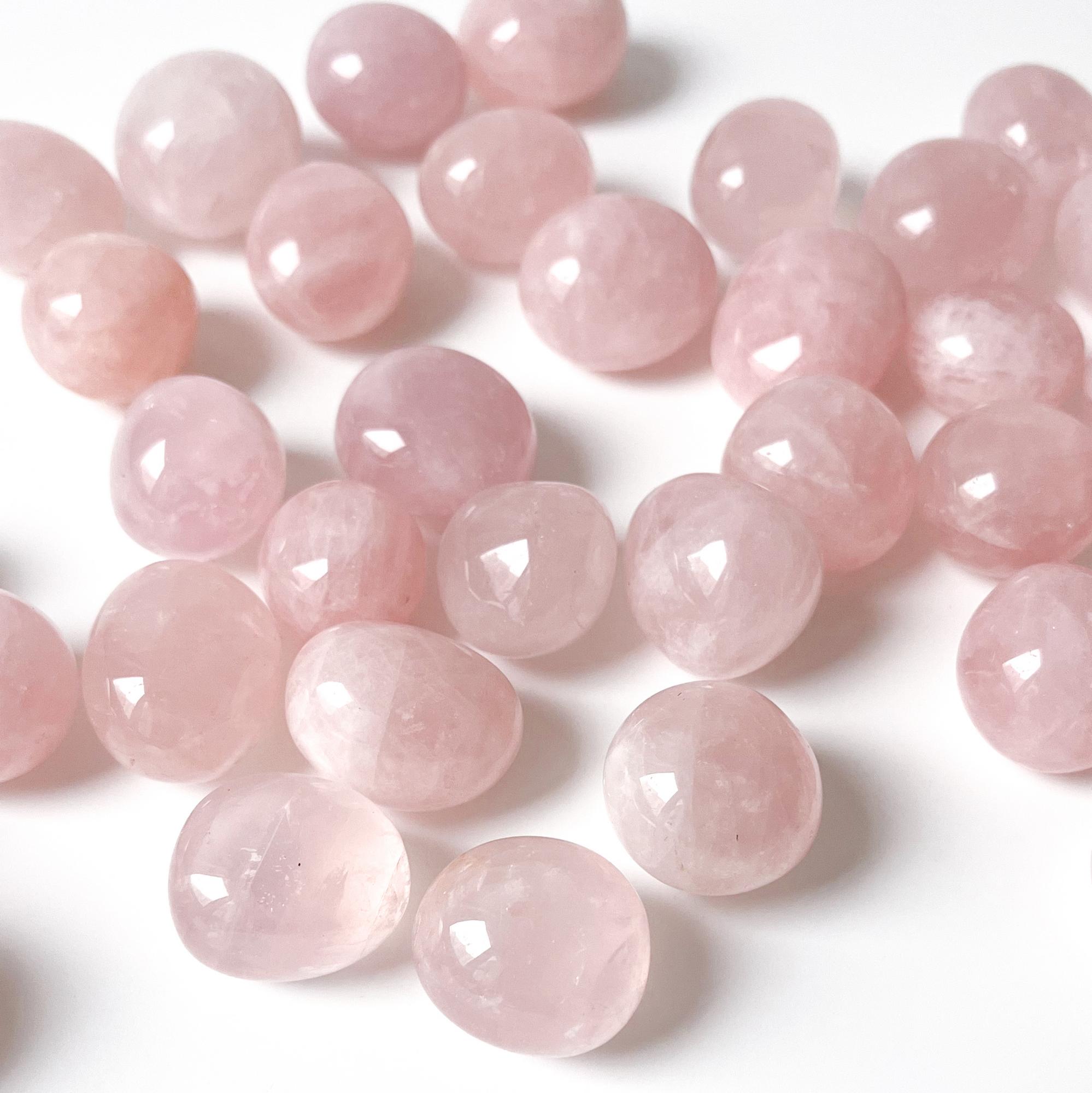 Розовый кварц - галтовка