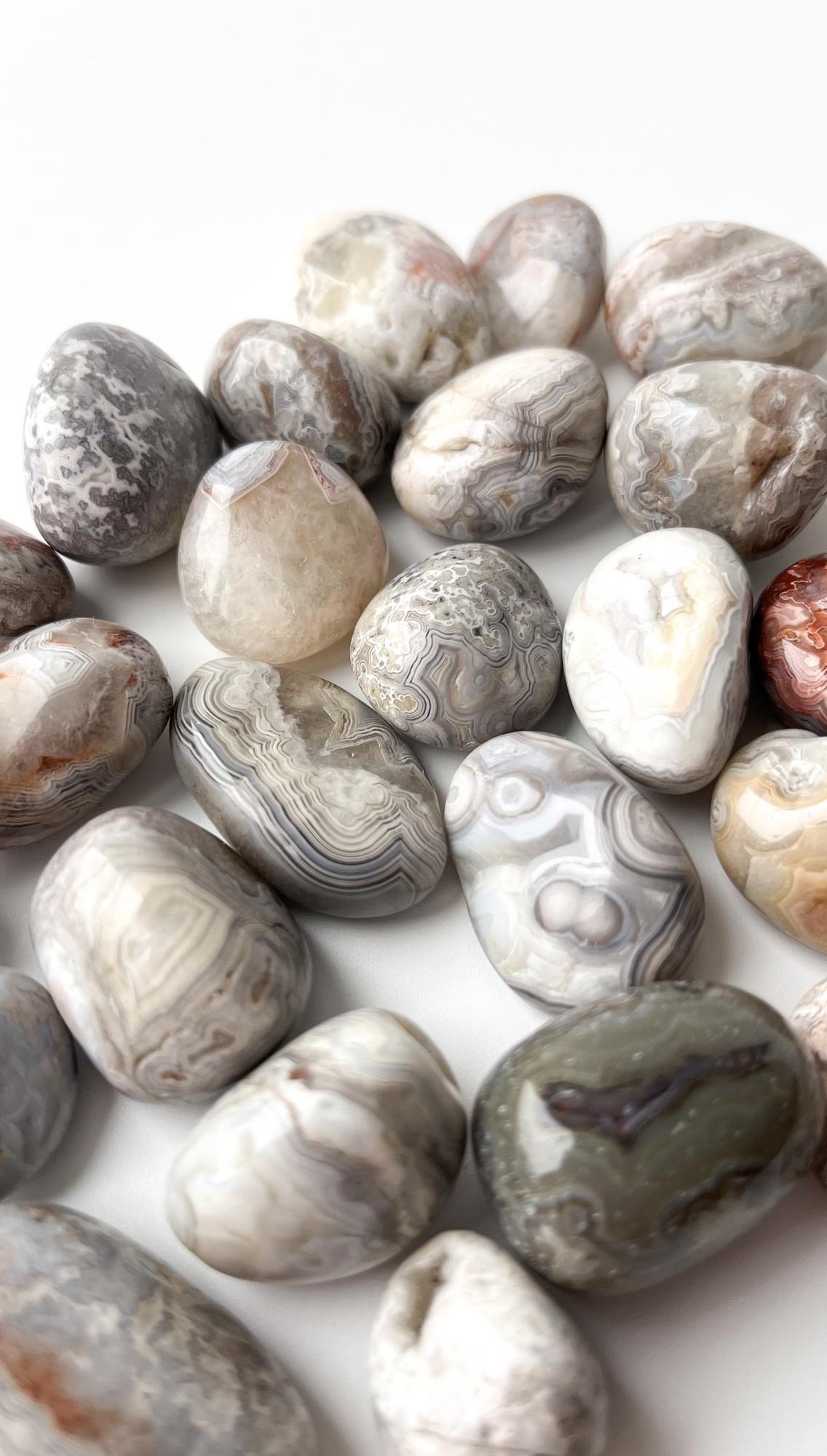 Серый агат - галтовка