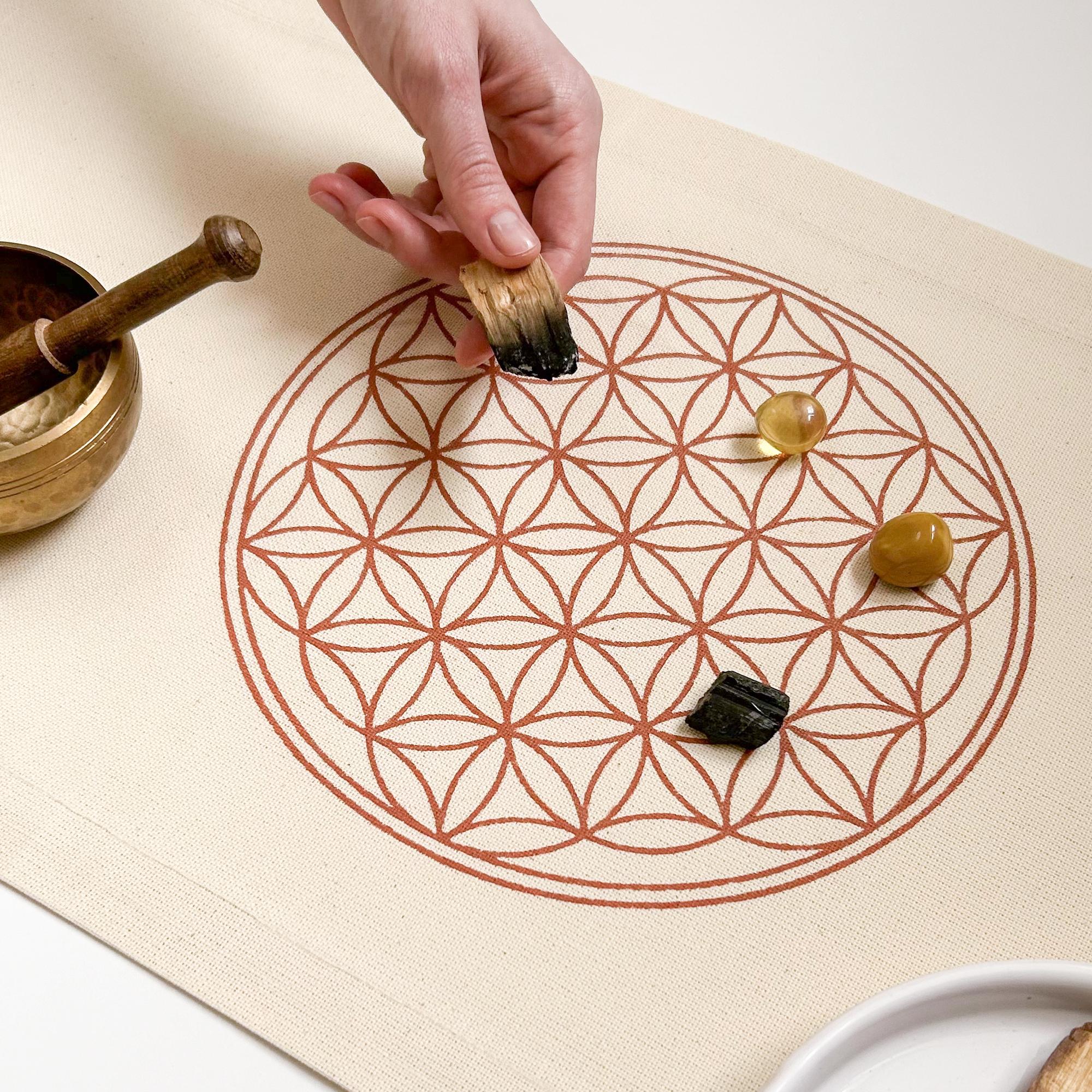 Коврик для работы с кристаллической решеткой - Цветок жизни - Охра