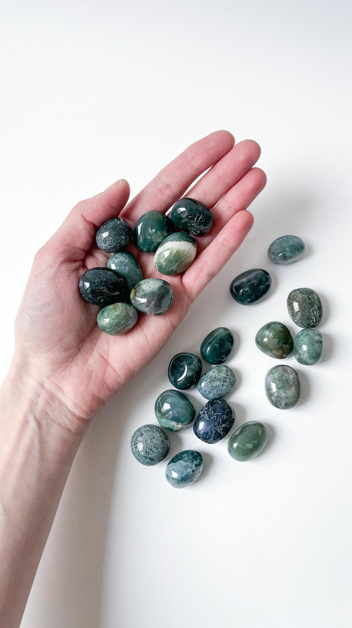 Моховой агат - галтовка