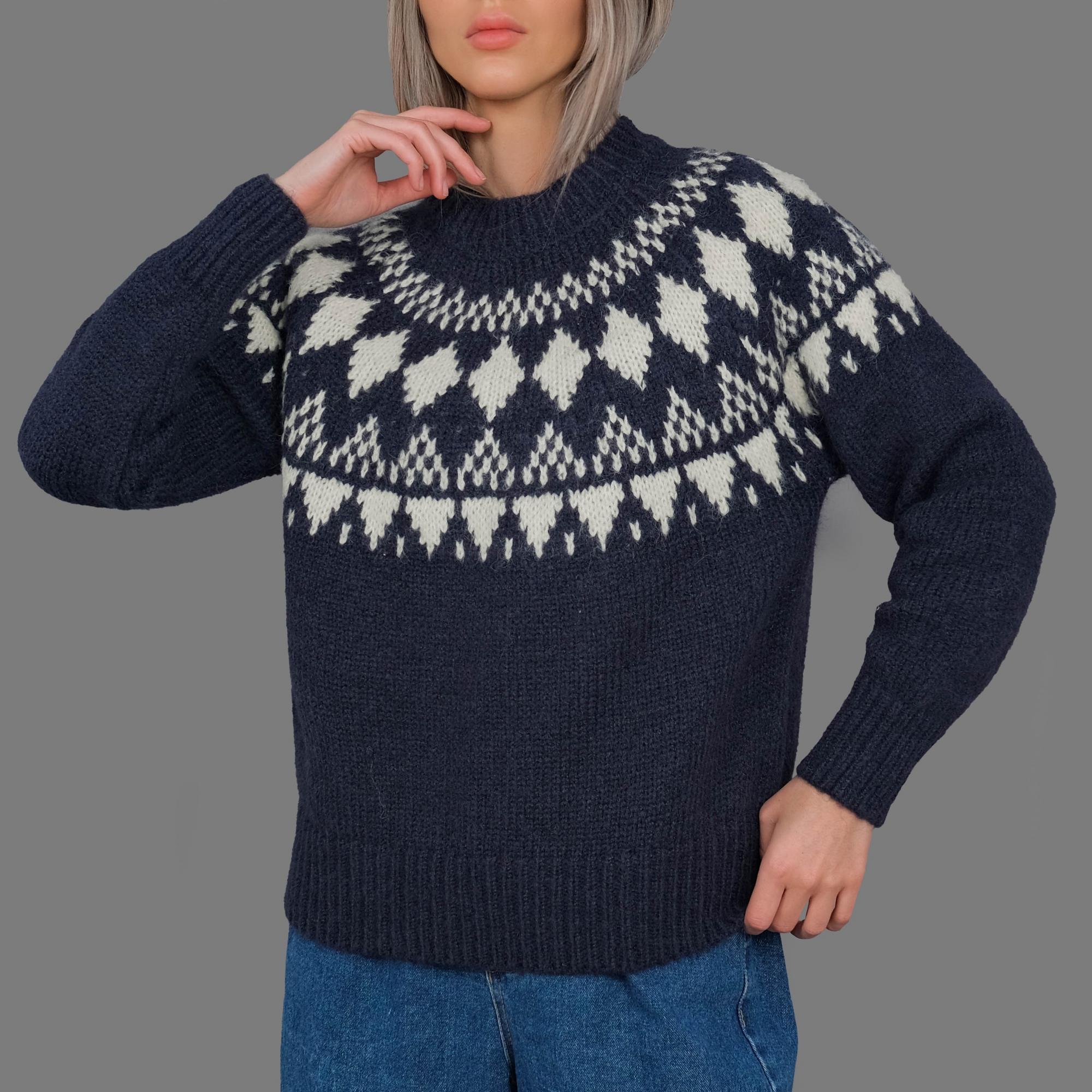 Свитер Monomori