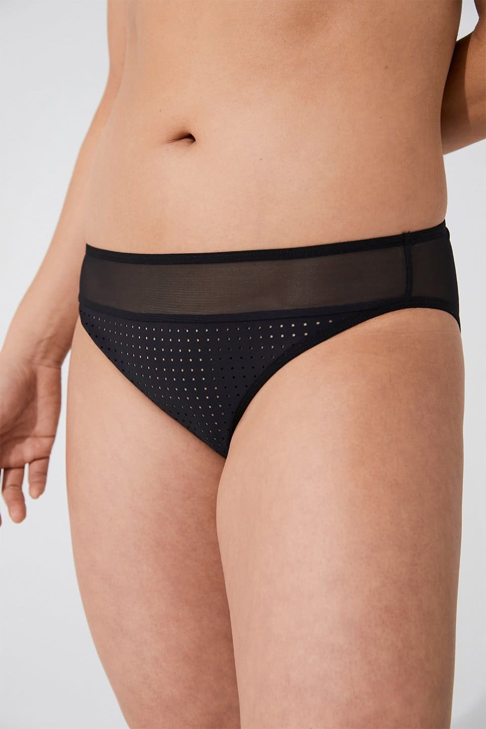 Қыздағы дилдо