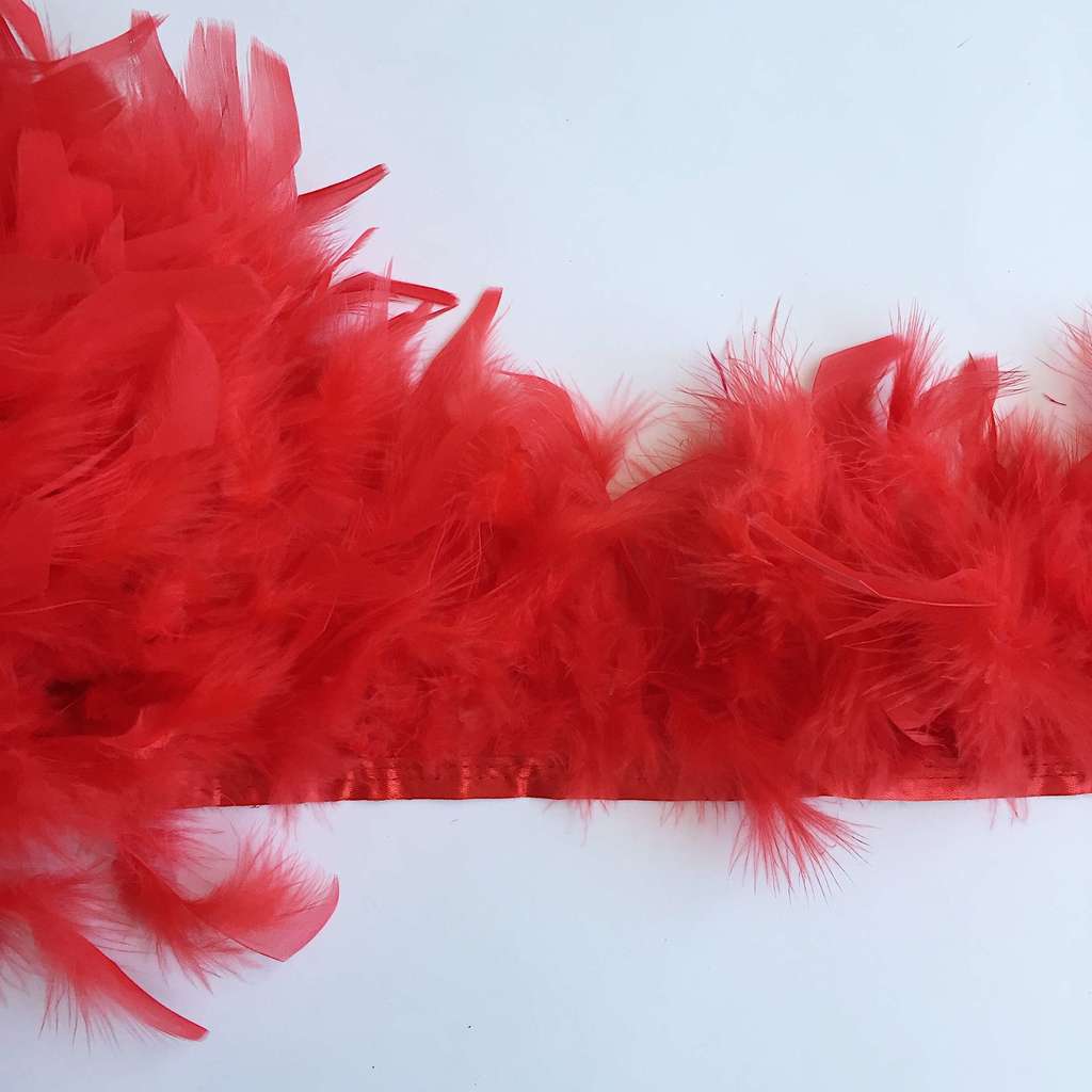 Перья Индейки Красный