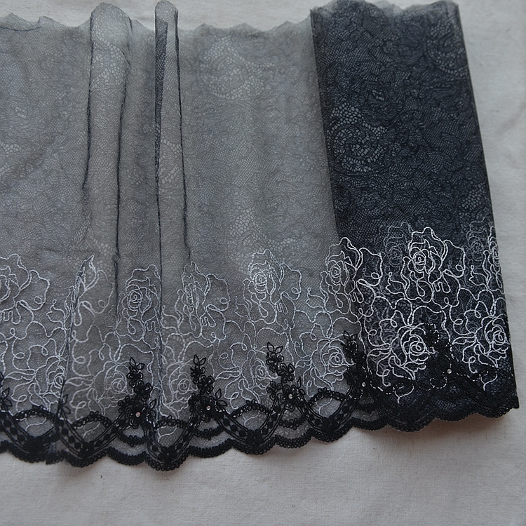 Вышивка на сетке