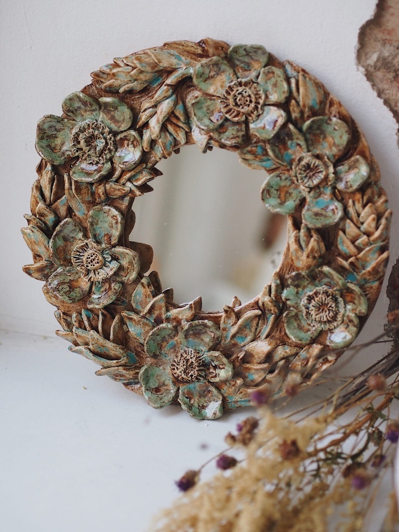 Зеркало ручной работы Цветы из камня