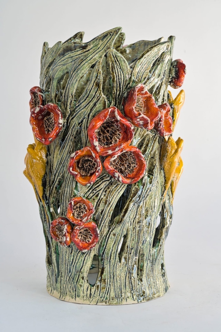 Резная ваза Цветение