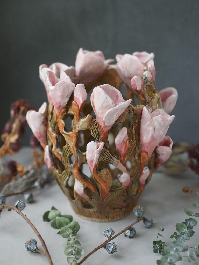 Резная ваза Магнолия