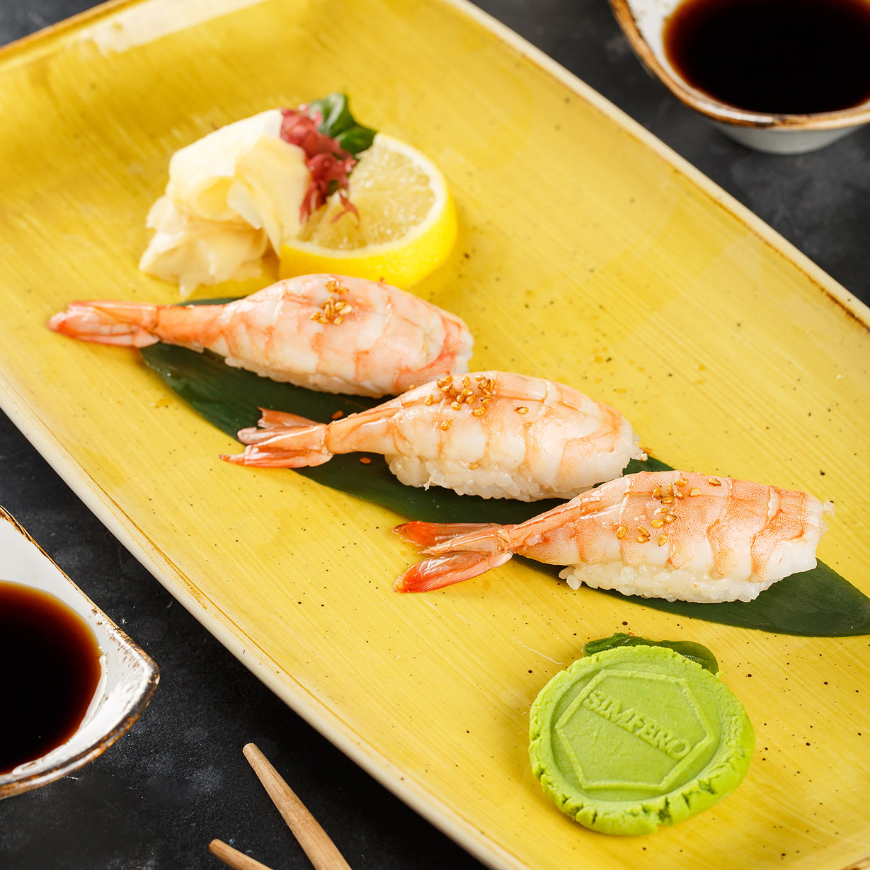 Нигири с креветкой