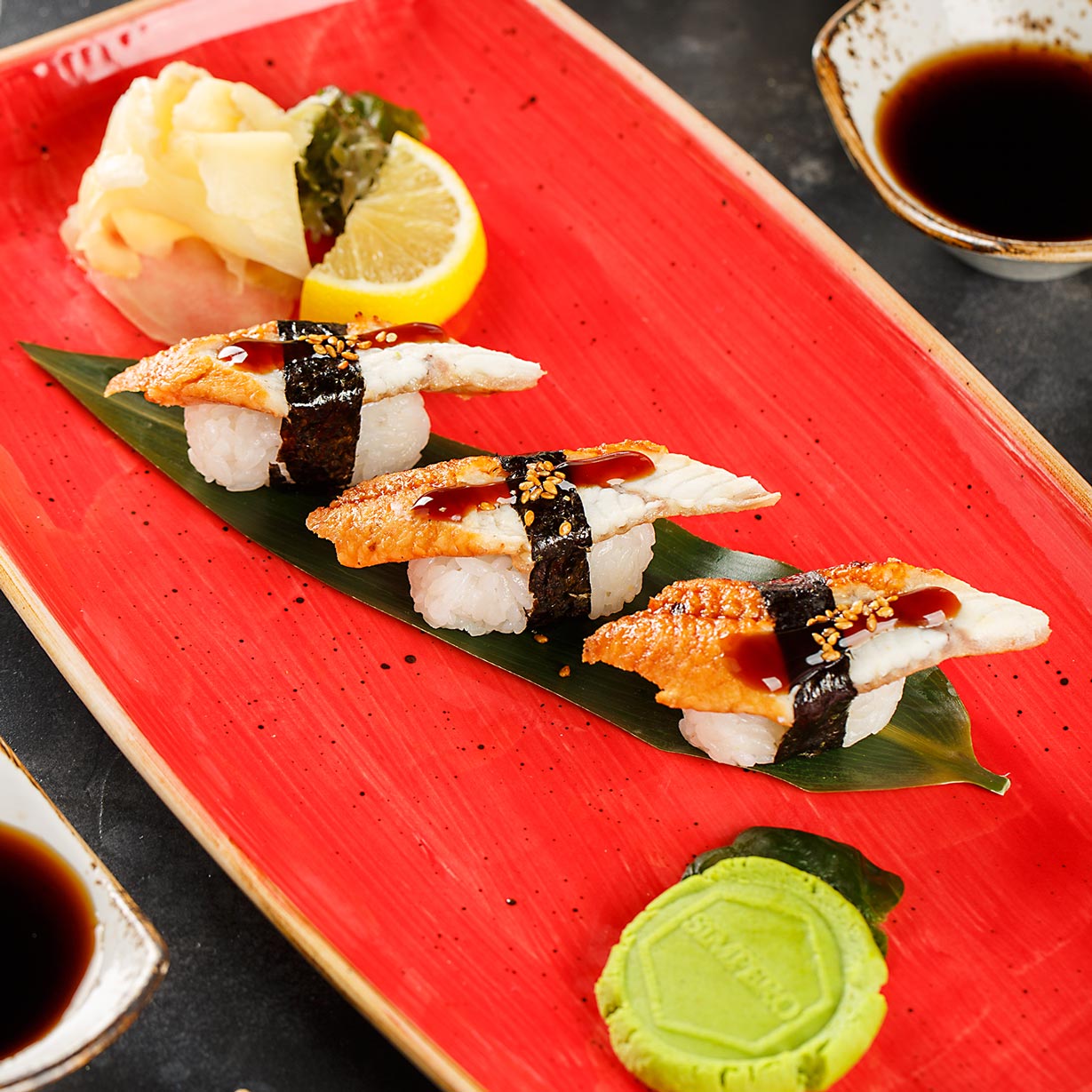 Нигири с угрем