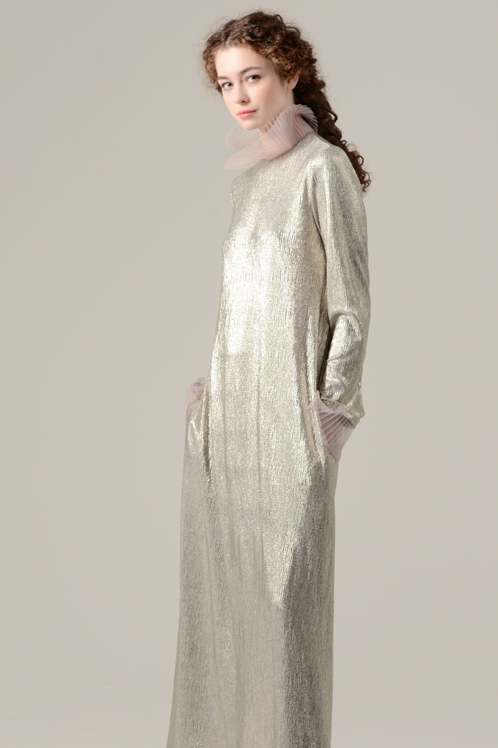 вечернее серебряное платье Инара