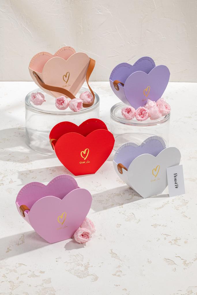 Сумка сердце с кожаной ручкой