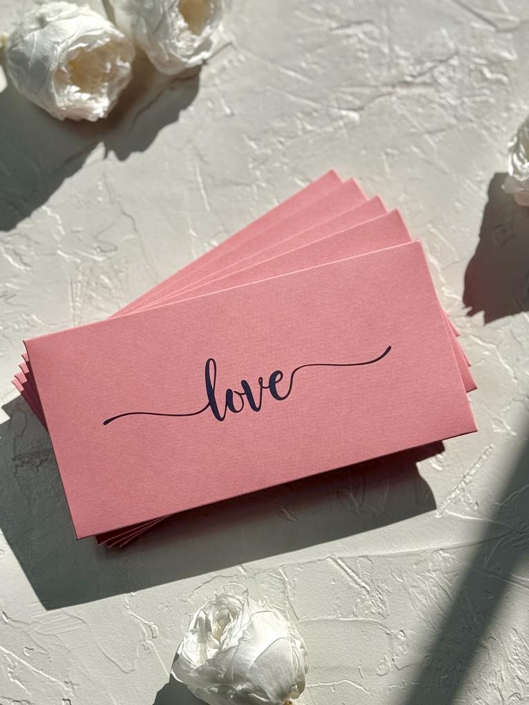 Конверт денежный - "Love" - розово-оранжевый фон (5 штук в комплекте)