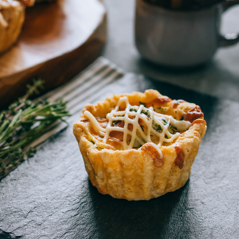 ЖЮЛЬЕН С КУРИЦЕЙ