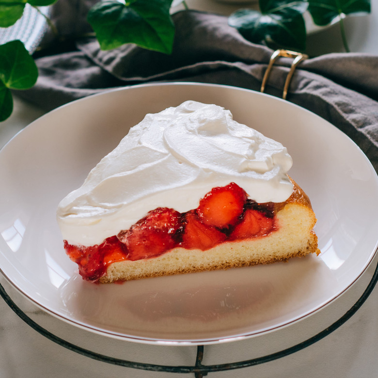 ПИРОГ КЛУБНИЧНЫЙ