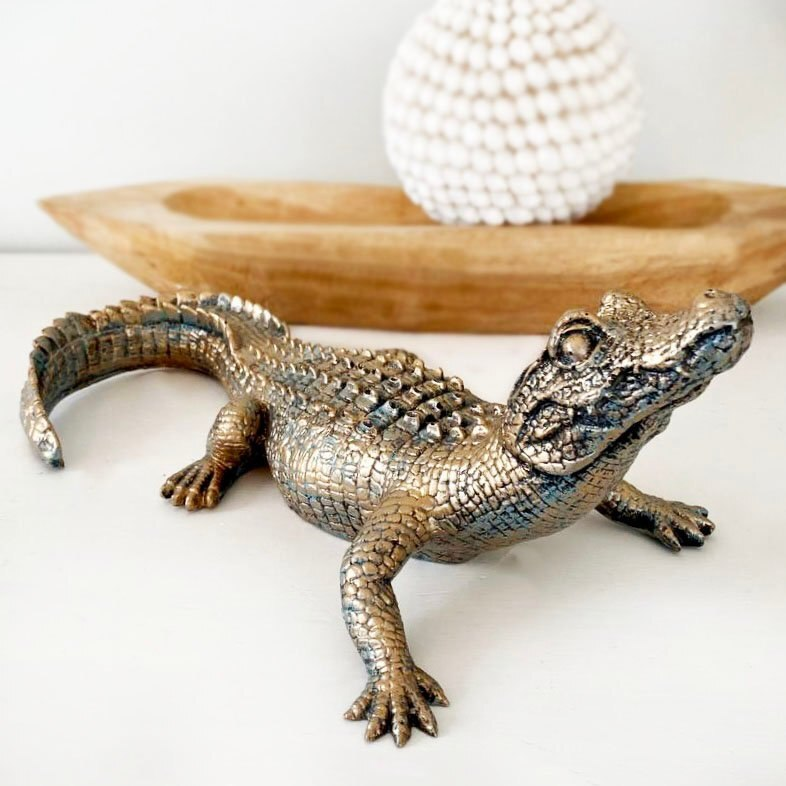 Декор для дома статуэтка крокодил "Crocodile" из искусственного камня в цвете Античное серебро