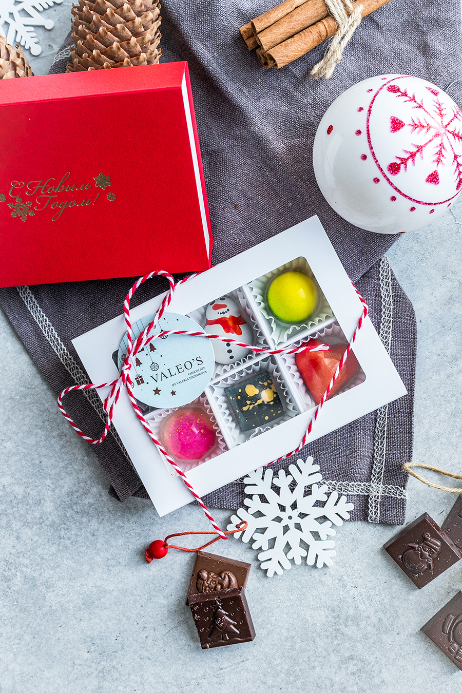 Новогодний презент 6 конфет