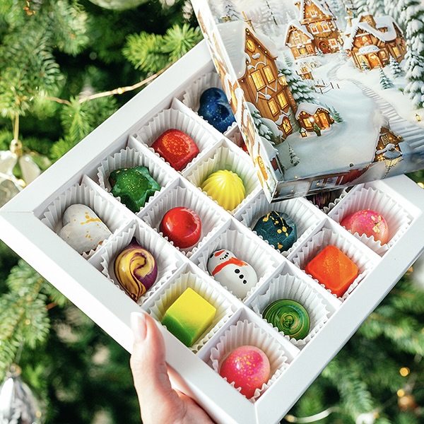 что подарить на новый год в хабаровске – шоколадный набор Зимняя сказка 16 конфет