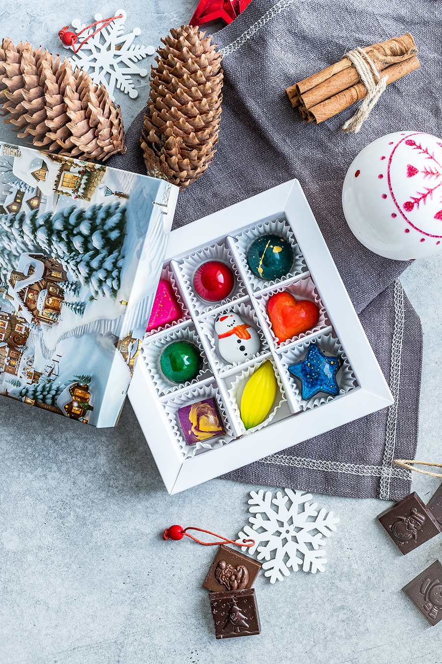 Новогодний подарок "Зимняя сказка" 9 конфет
